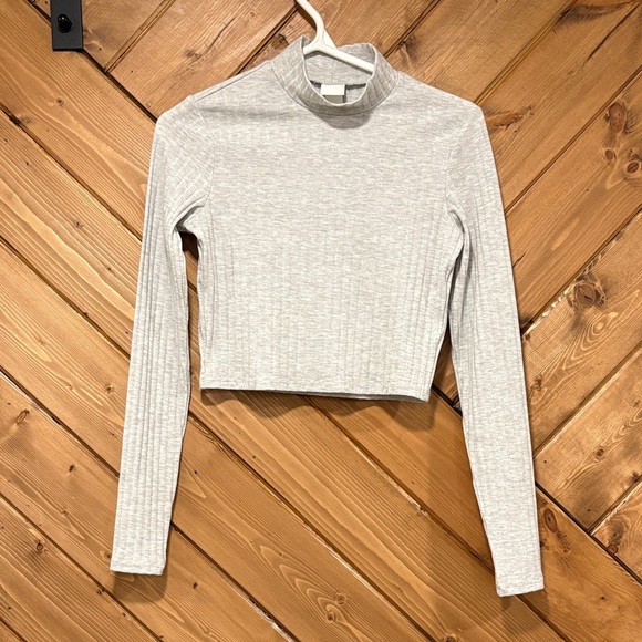 Grey Ribbed Long Sleeve H&M Cropped Top Small - Picture 1 of 4